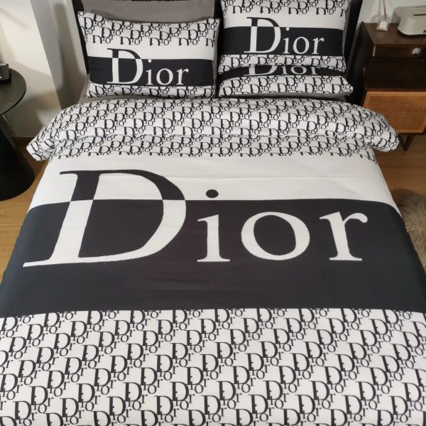 Bedding Sets Designer Black Queen Fashion Velvet Warm Bedding Sets Diverse Design and Materials