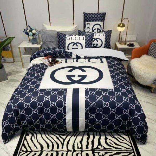 Big Logo In Blue Monogram Background Gucci Bed Set Diverse Design and Materials
