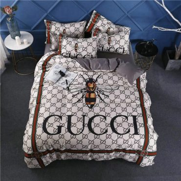 Gc Gucci Luxury Brand Type 82 Bedding Sets Quilt Sets Diverse Design and Materials