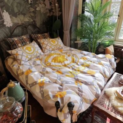 Golden Logo Versace Bed Set Diverse Design and Materials