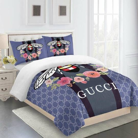 Gucci Bedding Set Blue And Flowers Fly Luxury Bed Sheets Diverse Design and Materials