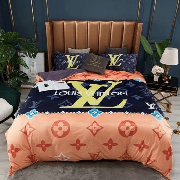 Lv Luxury Brand Lv Type 68 Bedding Sets Quilt Sets Diverse Design and Materials